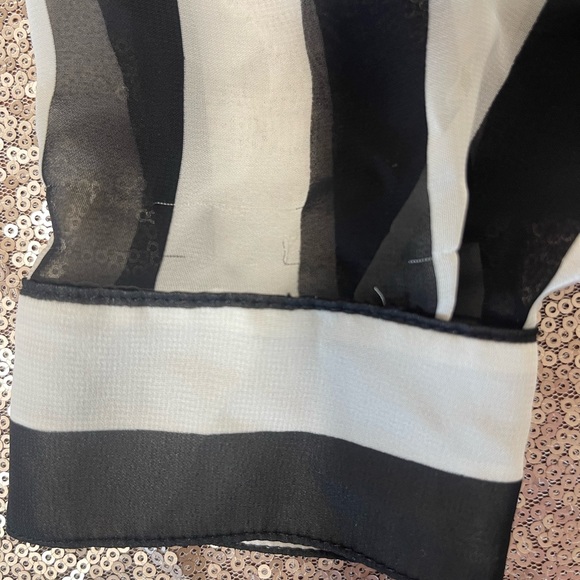 *CLEARANCE* BISOU BISOU black and white stripe sheer blouse - Picture 10 of 10